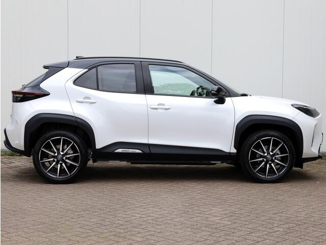 Toyota YARIS Cross 1.5 Hyb 130 GR Sport | Nieuw | Half Leder/Alcantara | Dodehoek