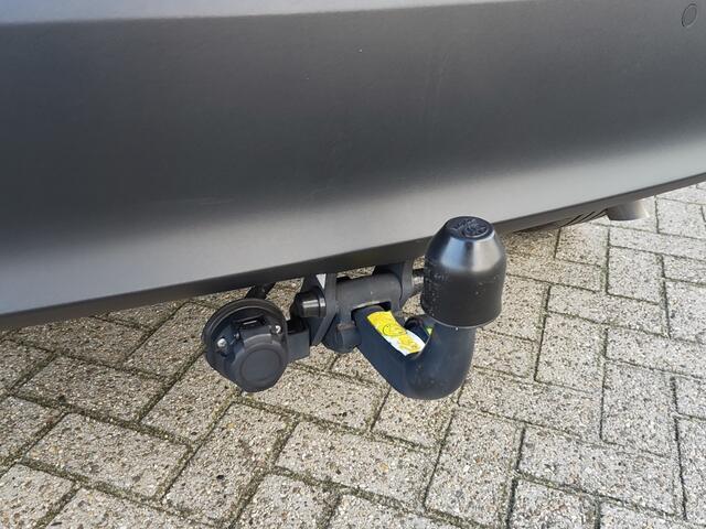 Toyota YARIS Cross 1.5 Hybrid 115 Dynamic | Trekhaak | Sensoren v/a | Navi | Androi