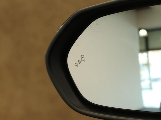 Toyota YARIS Cross 1.5 Hybrid 130 GR Sport - PANORAMADAK - PARKEERSENSOREN VOOR EN ACHTER - 130 PK - DODEHOEK DETECTIE - 360 GRADEN CAMERA - HEAD-UP DISPLAY - ELEKTRISCHE ACHTERKLEP - JBL GELUIDSINSTALLATIE - VOORRUIT, STUUR EN STOEL VERWARMING