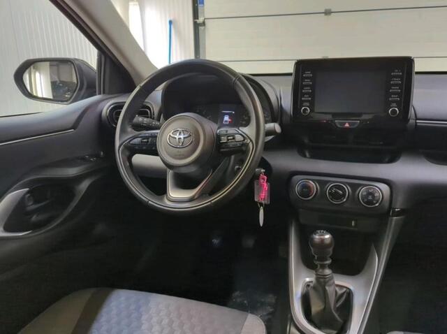 Toyota YARIS 1.5 VVT-i Active 1e-Eig. & Keurig-Onderh. BOVAG-Garantie. NL-Auto.