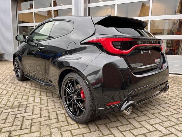 Toyota YARIS 1.6 Turbo GR High Performance 8AT Prem. (NEW M2025) 280PK