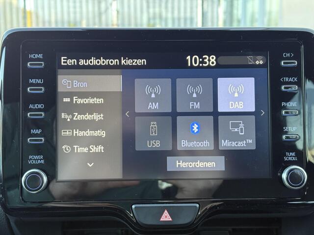 Toyota YARIS 1.5 Hybrid Executive **STOEL EN STUURWIELVERWARMING/ HEAD UP DISPLAY/ KEYLESS/ 36 MAANDEN GARANTIE**