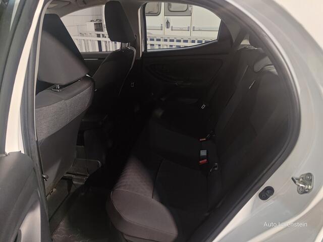 Toyota YARIS 1.5 Hybrid 116pk Active 5 Drs Carplay / A.Camera / Climate C./ Winter Pack