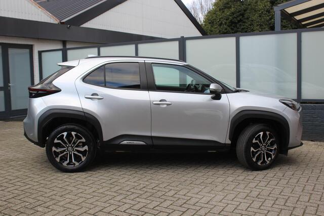 Toyota YARIS Cross 1.5 Hybrid 115 Dynamic Navi/Carplay, Keyless Entry/start, WinterPack, LED, NIEUW!!