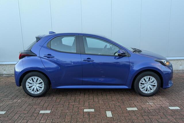 Toyota YARIS 1.5 Hybrid 115 Comfort Achteruitrijcamera, Navigatie met Apple Carplay & Android Auto