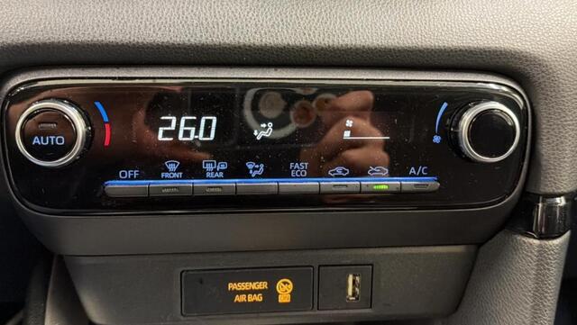 Toyota YARIS 1.5 Hybrid 116 pk Active Navigatie Camera Climate Control ACC DAB Carplay Cruise Control NL Auto 1e Eigenaar