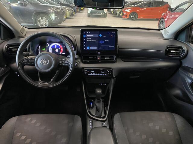 Toyota YARIS 1.5 Hybrid 115 First Edition