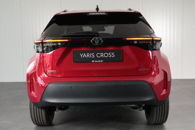 Toyota YARIS Cross 1.5 Hybrid 115 Dynamic, Comfortpack, BSM, Nieuw, Snel leverbaar, ¤1500,- Inruilpremie!