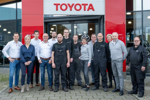 Toyota YARIS Cross 1.5 Hybrid Executive Automaat | Draadloos laden telefoon | Head-