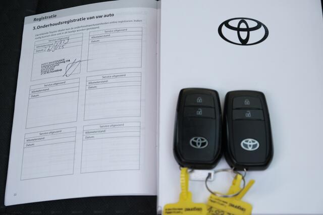 Toyota YARIS Cross 1.5 Hybrid 115 First Edition Automaat | Draadloos Apple CarPlay