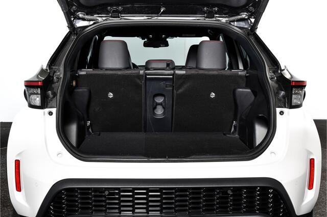 Toyota YARIS Cross 1.5 Hybrid 130 GR Sport | Dig.Cockpit | Adapt.Cruise | Head-up | Stoel+Stuurverw. | 360 Camera | PDC + NAV + App.Connect (Draadloos) | ECC | LM 18" | 9816