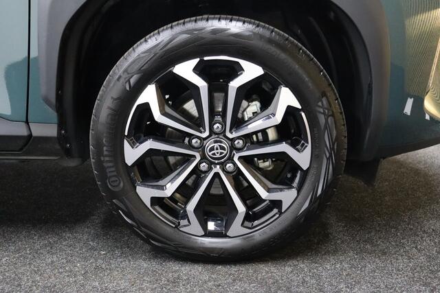 Toyota YARIS Cross 1.5 Hybrid 130 First Edition | Comfort Pack | Trekhaak | Adaptive-cruise | Apple Carplay & Android Auto | Camera | Clima | Keyless | Navigatie | Dodehoekdetectie