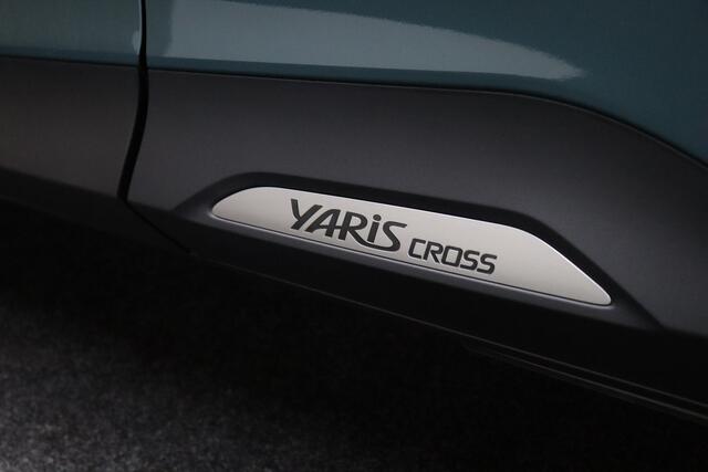 Toyota YARIS Cross 1.5 Hybrid 130 First Edition | Comfort Pack | Trekhaak | Adaptive-cruise | Apple Carplay & Android Auto | Camera | Clima | Keyless | Navigatie | Dodehoekdetectie