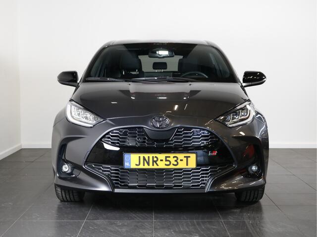 Toyota YARIS 1.5 Hybrid 130 GR Sport Apple Carplay | 130 pk | Toyota Safety Sense |