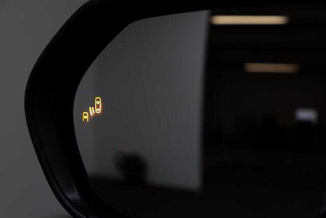 Toyota YARIS Cross 1.5 Hybrid 130 First Edition | Comfort Pack | Adaptive-cruise | Apple Carplay & Android Auto | Camera | Clima | Parkeersensoren | Keyless | Navigatie | Stoel & Stuurverwarming | Dodehoekdetectie