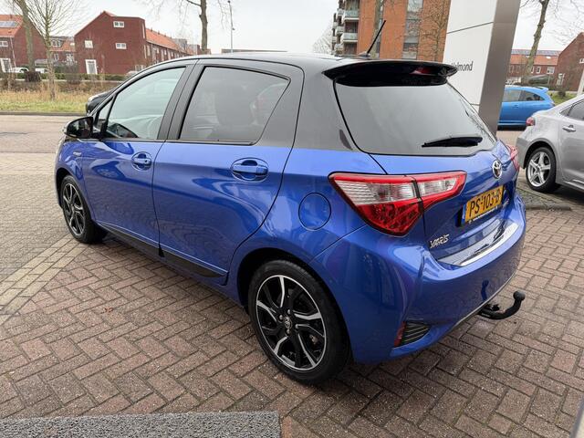 Toyota YARIS 1.5 Hybrid Bi-Tone