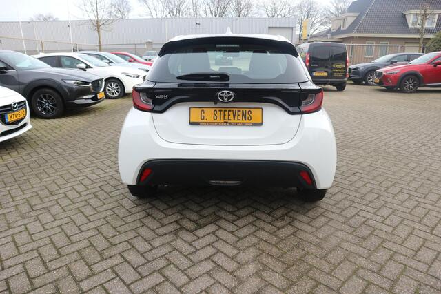 Toyota YARIS 1.5 VVT-i Active Automaat