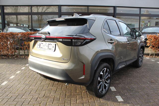 Toyota YARIS Cross 1.5 Hybrid 115 Dynamic Plus | Rijklaar | Stoel/-stuurverw. | Apple/Android | Navi | Keyless | LED | Camera | Adap.cruise | Clima