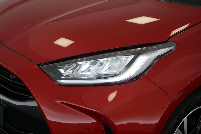 Toyota YARIS 1.5 Hybrid 115 First Edition