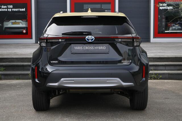 Toyota YARIS Cross 1.5 Hybrid Adventure AWD | Vierwielaandrijving | Stuurverwarming |