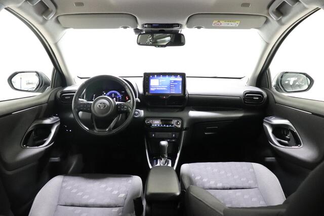 Toyota YARIS 1.5 Hybrid 115 Dynamic, Comfort Pakket, Stuurverwarming, Parkeersensoren, BSM, Camera
