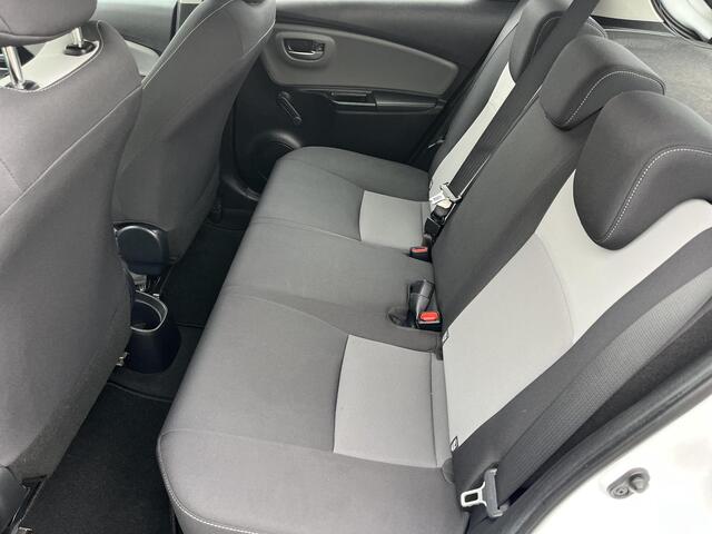 Toyota YARIS 1.5 Hybrid Aspiration | Navigatie | Climate control | Cruise control | Parkeercamera |