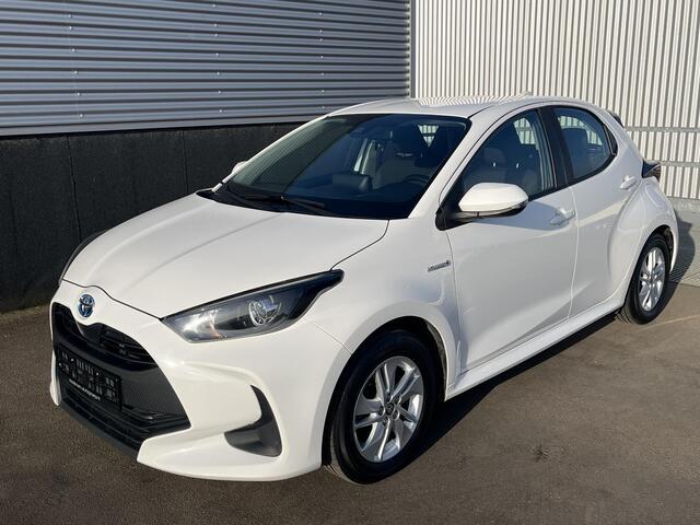Toyota YARIS 1.5 Hybrid Business Plus Apple Carplay en/of Android auto navigatie, Stoelverwarming, Adaptieve cruise control, Achteruitrijcamera, Climate control