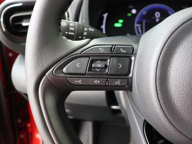 Toyota YARIS Cross 1.5 Hybrid 130 Dynamic | DEMO | Navigatie | Stoel en stuurverwarming | PDC | ACC |