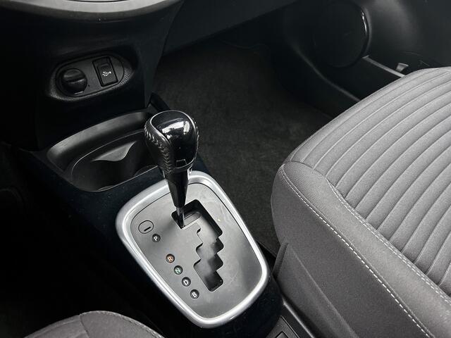 Toyota YARIS 1.5 Hybrid Bi-Tone | Bluetooth | Climate Control |