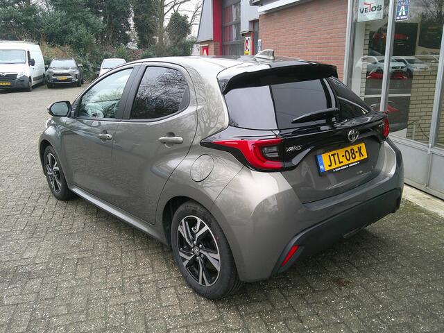 Toyota YARIS 1.5 Hybrid 115 First Edition