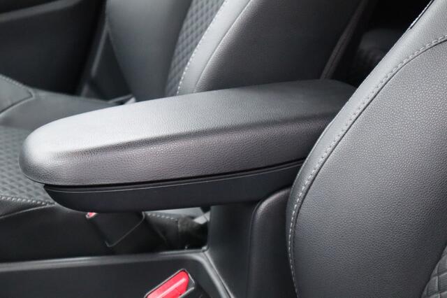 Toyota YARIS 1.5 Hybrid Launch Edition