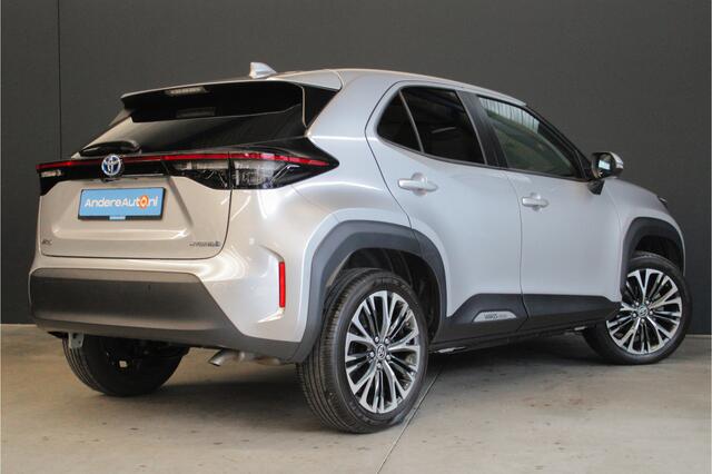 Toyota YARIS Cross 1.5 Hybrid Executive |leder|360 camera|voorruitverwarming|elek klep|