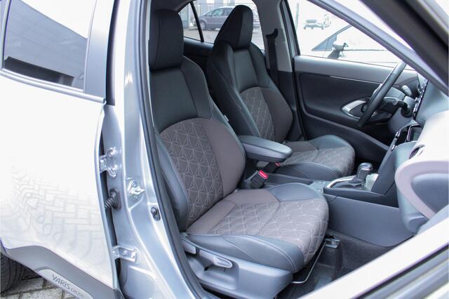 Toyota YARIS Cross 1.5 Hybrid Executive |leder|360 camera|voorruitverwarming|elek klep|