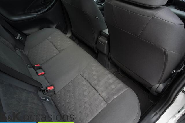 Toyota YARIS 1.5 Hybrid 115 Business ACC Keyless CarPlay