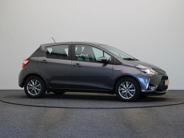 Toyota YARIS 1.5 Hybrid Design Sport | Achteruitrijcamera | Climate Control | Cruise Control |