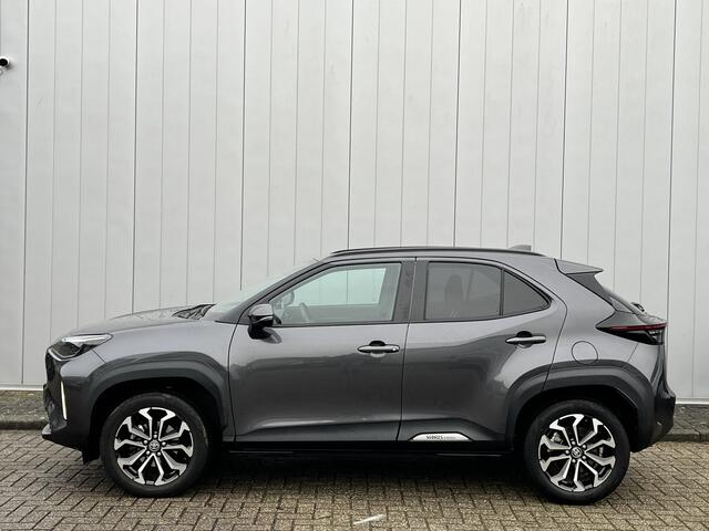 Toyota YARIS Cross 1.5 Hybrid 115 Dynamic Limited Parkeersensoren Stoel Stuur Verwarming PDC