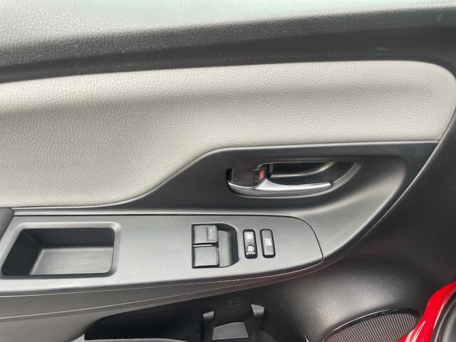 Toyota YARIS 1.5 Hybrid Active Climate | Cruise | Camera