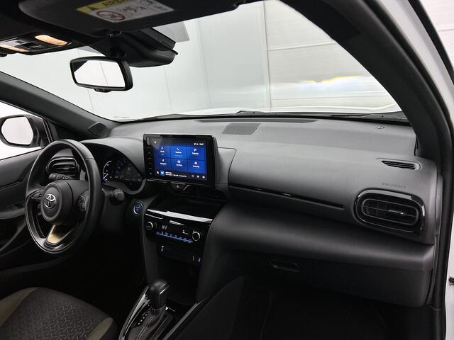 Toyota YARIS Cross 1.5 Hybrid Explore | 1e Eigenaar | NIEUW GELEVERD & ONDERHOUDEN | Trekhaak | Stoelverwarming | PDC |