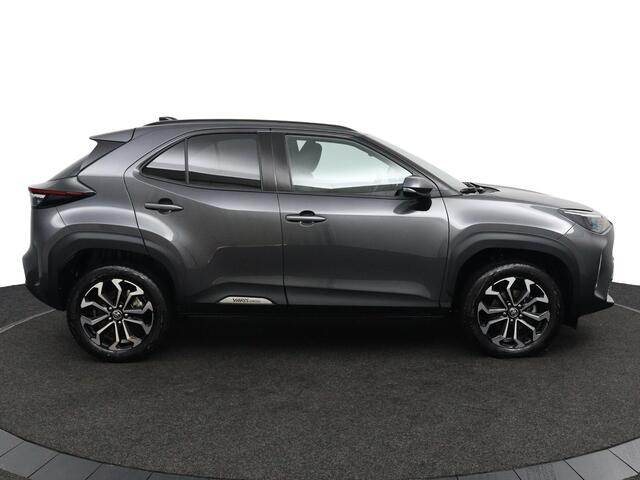 Toyota YARIS Cross 1.5 Hybrid 115 Dynamic | Parkeersensoren Rondom | Stuur en Stoelverwarming | Keyless Entry | Navigatie |