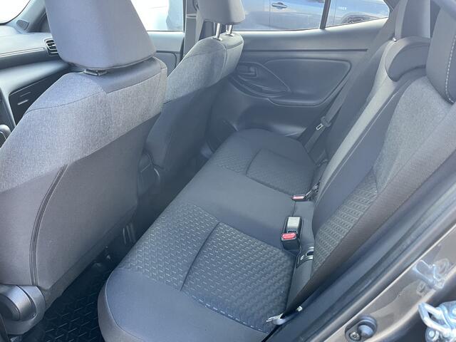 Toyota YARIS Cross 1.5 Hybrid 115 Dynamic Limited Parkeersensoren Stoel Stuur Verwarming PDC