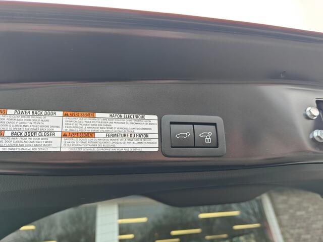 Toyota YARIS Cross Hybrid AWD-i Elegant