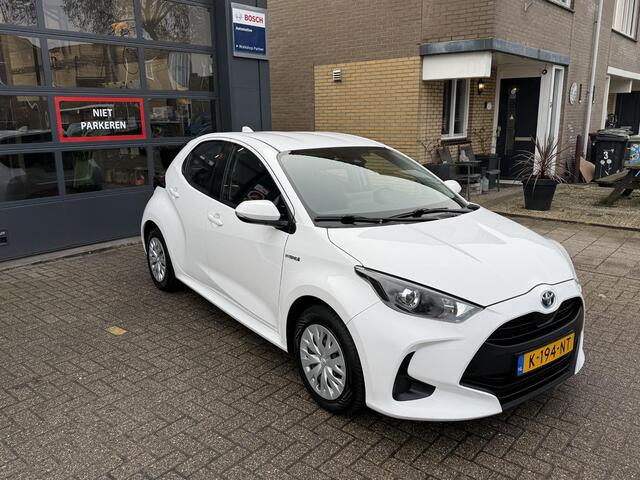 Toyota YARIS 1.5 Hybrid Active / Airco clima/ Apple carplay/ Camera/ Cruise/