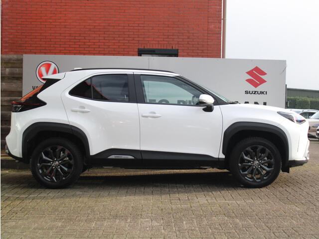 Toyota YARIS Cross 1.5 Hybrid Explore Stoelverwarming, Cruise Control Adaptief, Keyless Entry/Start, Achteruitrijcamera, Parkeersensoren Voor en Achter