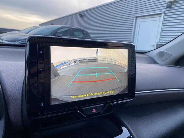 Toyota YARIS Cross 1.5 Hybrid Executive Panoramadak, Parkeersensoren voor + achter, Stoelverwarming, LED, Smart Key, LMV
