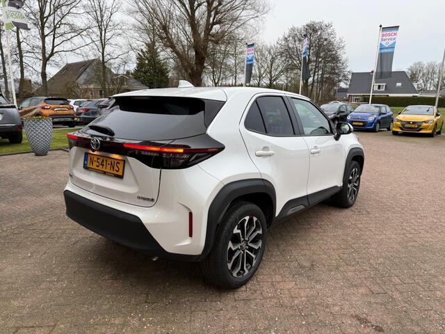 Toyota YARIS 1.5 HYBRID FIRST EDITION AUTOMAAT!