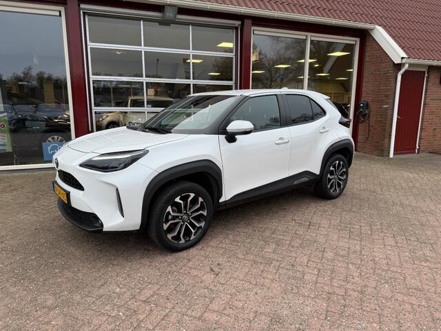 Toyota YARIS 1.5 HYBRID FIRST EDITION AUTOMAAT!