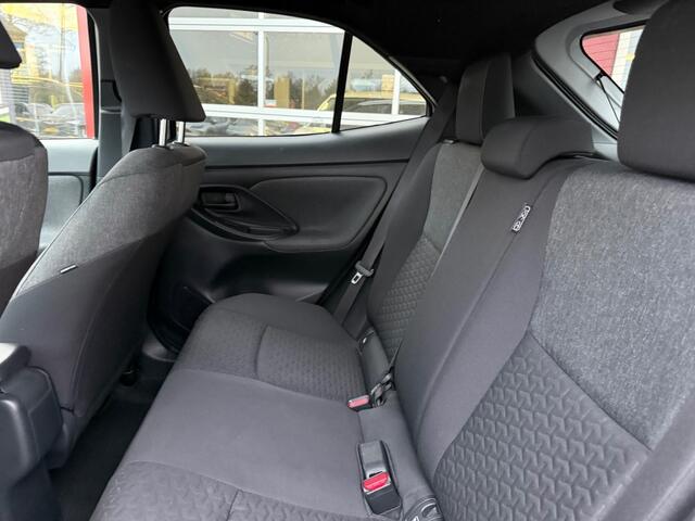 Toyota YARIS 1.5 HYBRID FIRST EDITION AUTOMAAT!
