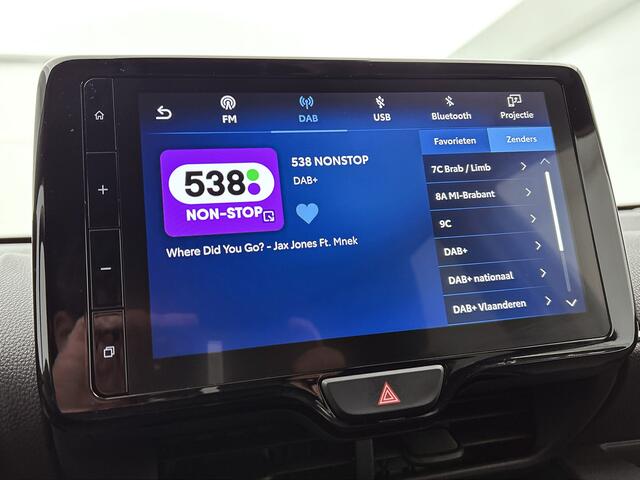 Toyota YARIS 1.5 Hybrid 115 First Edition | Navigatie | lichtmetalen velgen |