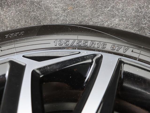 Toyota YARIS 1.5 Hybrid TeamNL | BTW voertuig | Achteruitrijcamera | Dealeronderhouden |