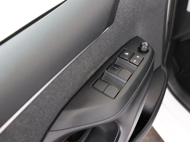 Toyota YARIS 1.5 Hybrid TeamNL | BTW voertuig | Achteruitrijcamera | Dealeronderhouden |